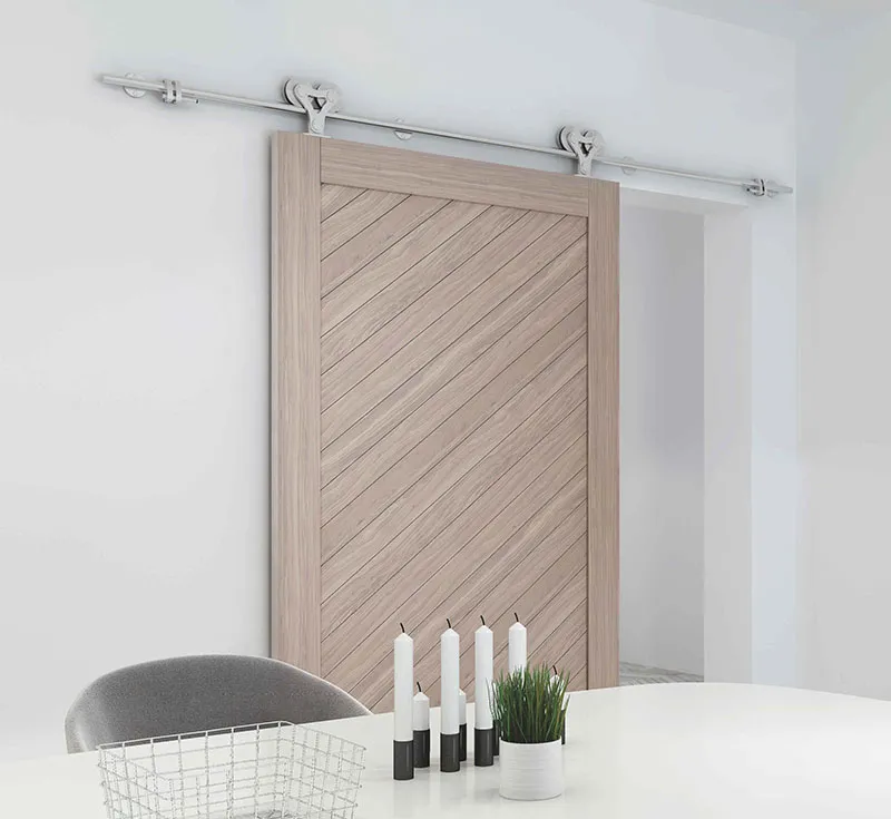 Diagonal Plank Solid Wooden Sliding Barn Door, Chevron‑Style Solid Timber Barn Door Slab with Hardware Kit for Modern Farmhouse Wholesale From China Factory Manufacturer