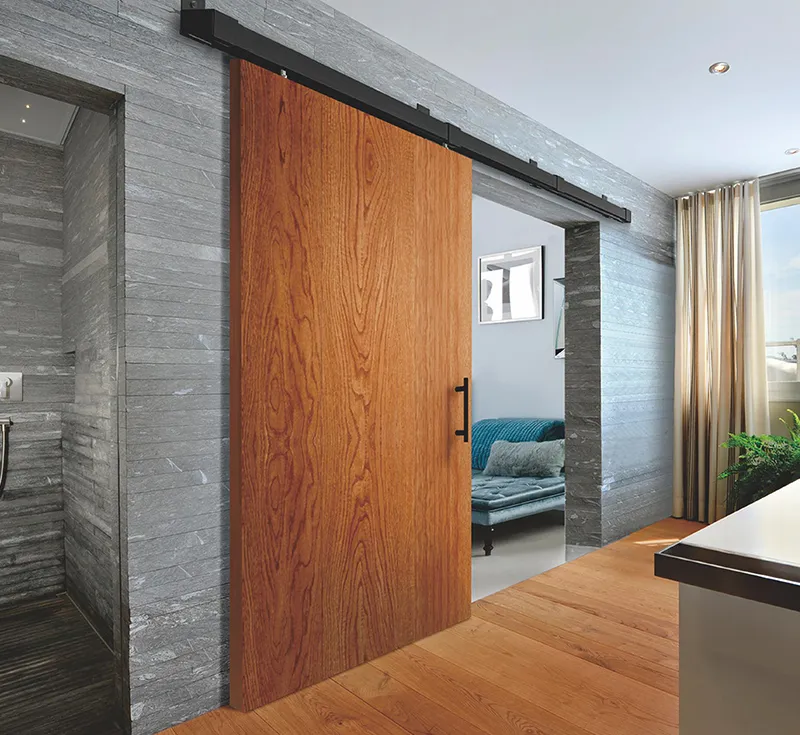 Modern Solid Oak Veneer Flat Sliding Barn Door, Full‑Height Natural Wood‑Grain Timber Barn Door with Black Box‑Style Hardware Kit for Contemporary Interior Wholesale From China Factory Manufacturer